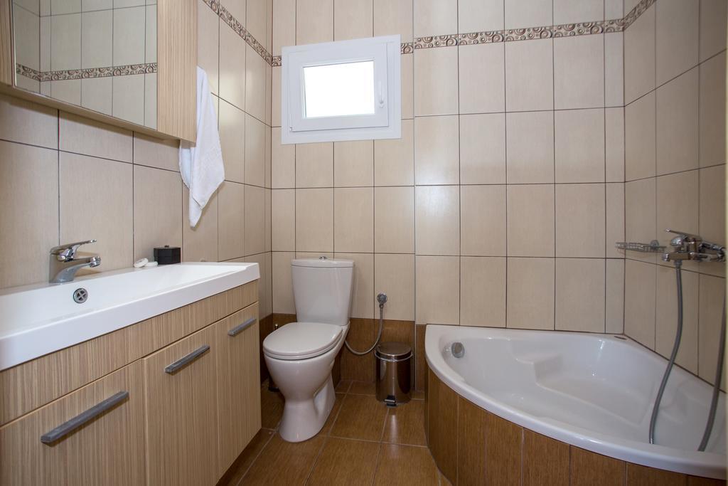 Al Mare Villas Skála Marión Екстериор снимка